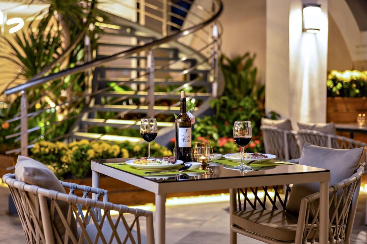 Maxx Phnom Penh Downtown By H World Hotel Buitenkant foto