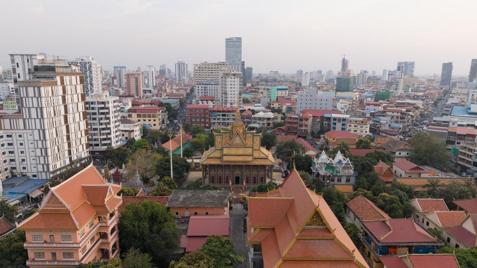 Maxx Phnom Penh Downtown By H World Hotel Buitenkant foto