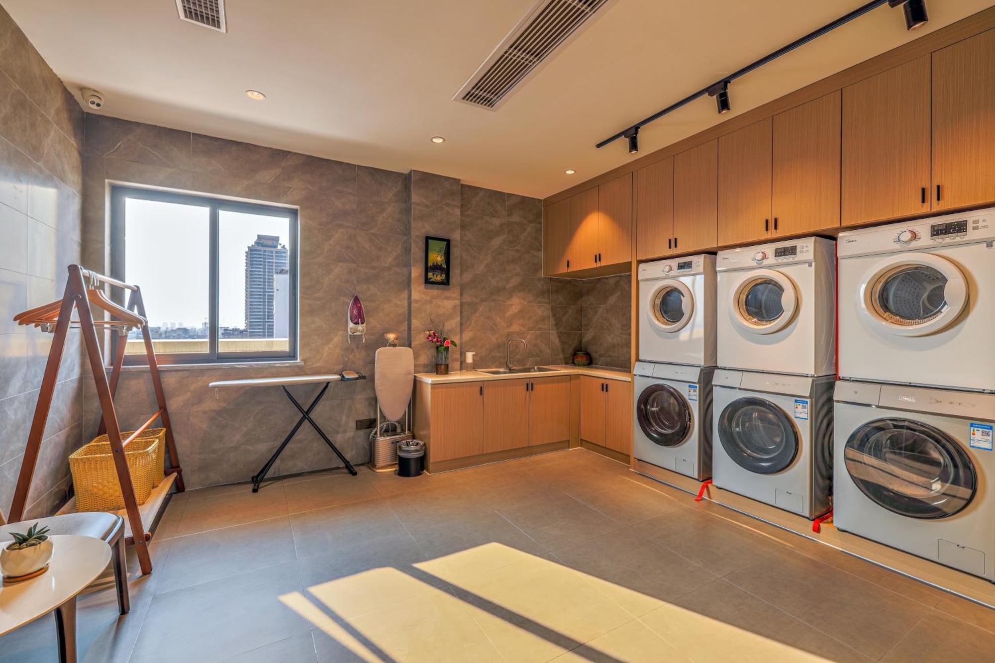 Maxx Phnom Penh Downtown By H World Hotel Buitenkant foto
